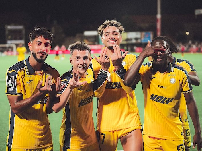 5 POUR UNE COUPE - Les affiches pour les clubs de foot de l’Adour